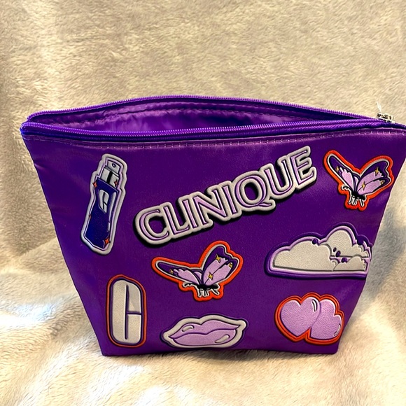 NWT Satiny Clinique Makeup Bag - Picture 6 of 6